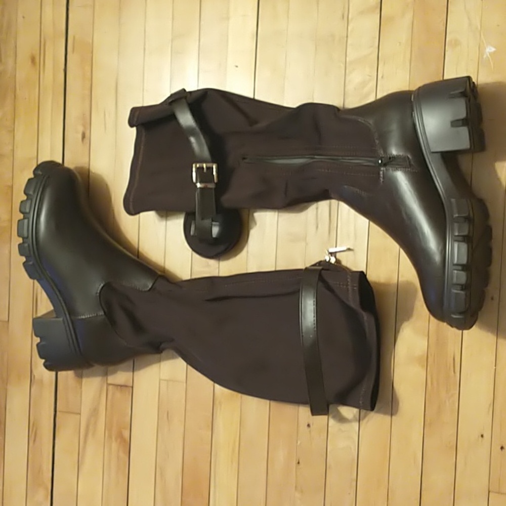 NWOB Ramerra Lug Sole Boot SZ 9 - Picture 4 of 6